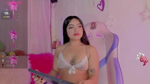 Snapshot of emma_soffia_ chatting on March 11, 9:59 pm EMMA online show from March 11, 9:59 pm