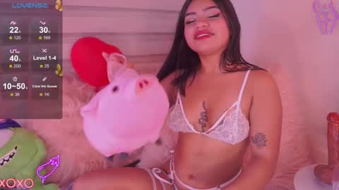 Snapshot of emma_soffia_ chatting on February 28, 11:23 pm EMMA online show from February 28, 11:23 pm