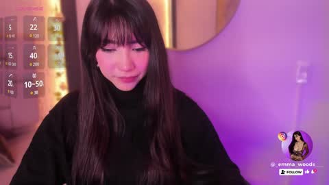 Snapshot of emma_woods__ chatting on December 7, 12:18 pm emma_woods__ online show from December 7, 12:18 pm