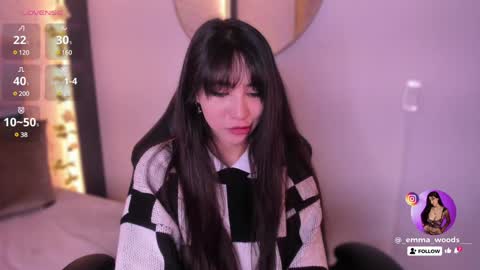 Snapshot of emma_woods__ chatting on December 6, 3:28 pm emma_woods__ online show from December 6, 3:28 pm