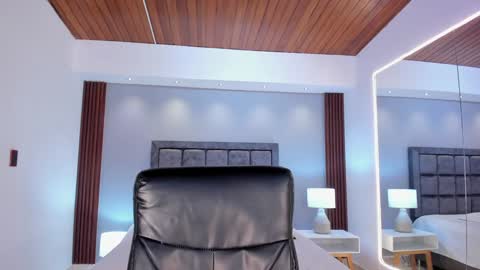 Emma  Everyday From 0530 to 1430 Col Time online show from December 31, 2:36 pm