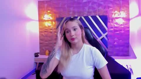 EMMA online show from February 13, 6:44 pm