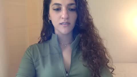 Emma online show from January 31, 7:40 pm