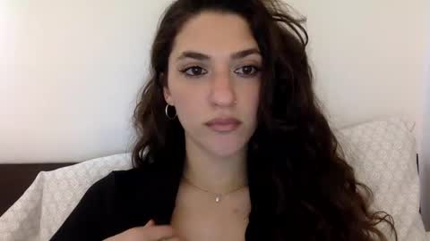 Emma online show from January 24, 6:04 pm