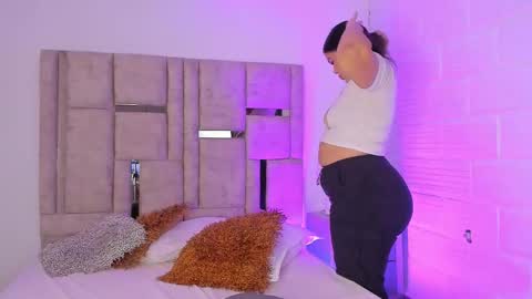 emma becket online show from October 16, 12:38 pm