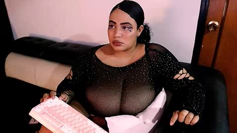 emmacamille2 online show from October 15, 7:10 am