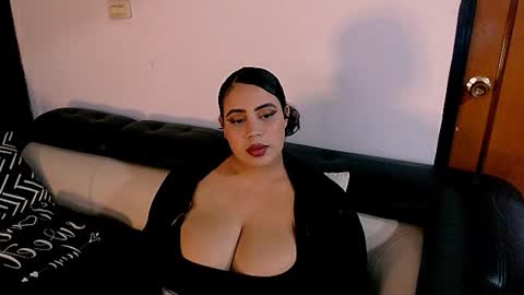 emmacamille2 online show from October 12, 6:28 am