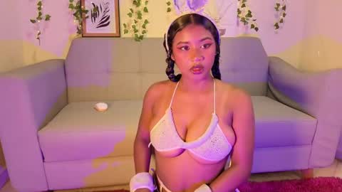 Emma online show from October 21, 2:27 am