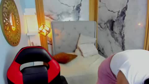    online show from November 21, 9:13 pm