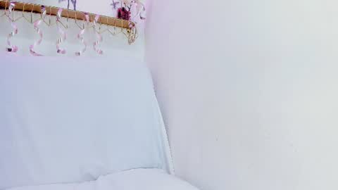 Emma Duque online show from July 15, 5:39 pm
