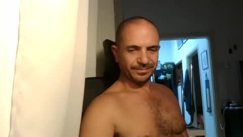 Ariel online show from November 4, 8:43 pm