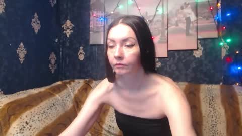 Snapshot of emmagoldx chatting on March 6, 9:47 am EmmaGoldX online show from March 6, 9:47 am