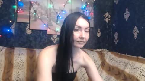 Snapshot of emmagoldx chatting on February 7, 1:01 pm EmmaGoldX online show from February 7, 1:01 pm