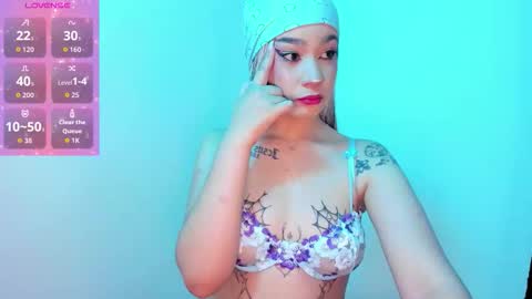 Snapshot of emmajohanson chatting on September 12, 12:23 am emmajohanson online show from September 12, 12:23 am