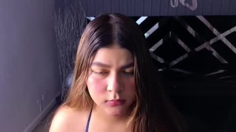 Snapshot of emmalee_a chatting on February 27, 10:44 am Emma online show from February 27, 10:44 am