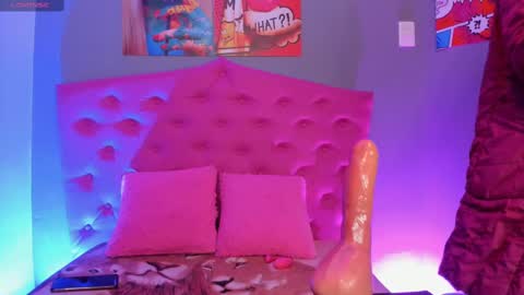 emmalove_tb online show from September 19, 12:42 pm