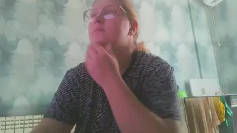 emmamelody online show from September 30, 9:42 am