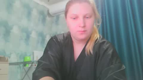 emmamelody online show from October 9, 7:08 pm