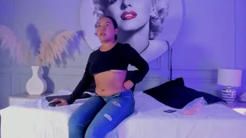 Emma online show from September 30, 9:47 pm