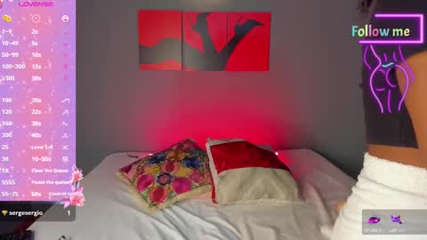 Emma online show from March 1, 5:27 pm