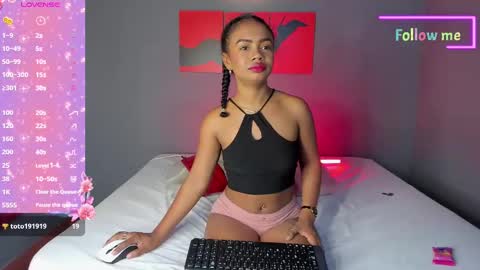 Emma online show from February 10, 5:52 pm