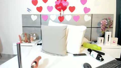  Emma  online show from February 14, 2:58 am