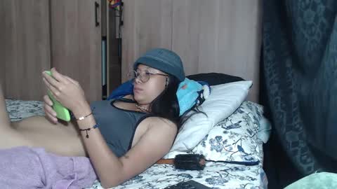 Snapshot of emmasweet95 chatting on January 15, 10:27 am emmasweet95 online show from January 15, 10:27 am