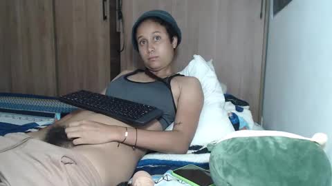 Snapshot of emmasweet95 chatting on December 30, 11:49 pm emmasweet95 online show from December 30, 11:49 pm