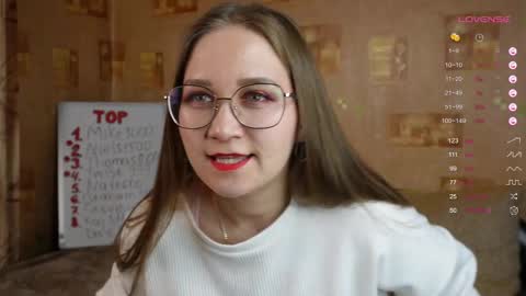 Snapshot of emmatiny chatting on March 12, 3:51 pm Mia online show from March 12, 3:51 pm
