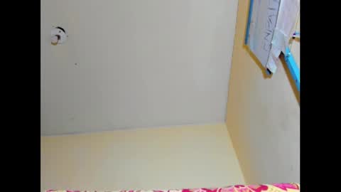 Snapshot of emmawuilian chatting on January 30, 12:59 pm hi im emmalina welcome to your happy place online show from January 30, 12:59 pm