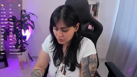 EMMA online show from October 30, 9:26 pm