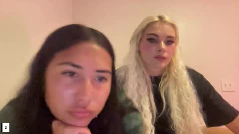 emmaxsmith online show from September 23, 12:37 am