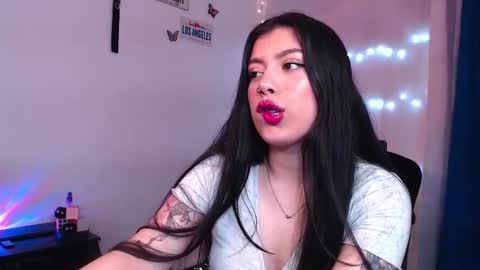 Snapshot of emmi_0 chatting on September 16, 6:44 pm Emily Independent model online show from September 16, 6:44 pm