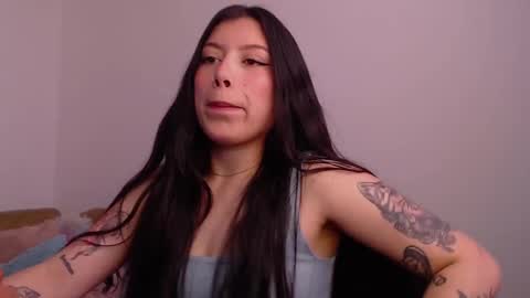 Snapshot of emmi_0 chatting on January 27, 9:55 pm Emily Independent model online show from January 27, 9:55 pm