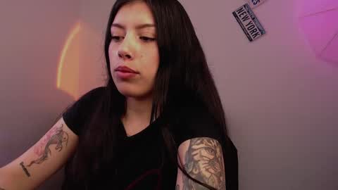 Snapshot of emmi_0 chatting on February 26, 8:47 pm Emily Independent model online show from February 26, 8:47 pm