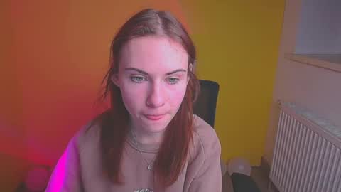 Snapshot of emmi_rossum chatting on February 18, 12:17 pm Emmi online show from February 18, 12:17 pm