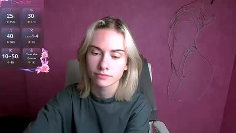 Emmi online show from October 13, 7:21 am