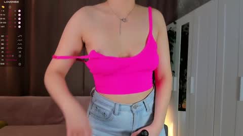 Emmi online show from February 28, 3:59 pm