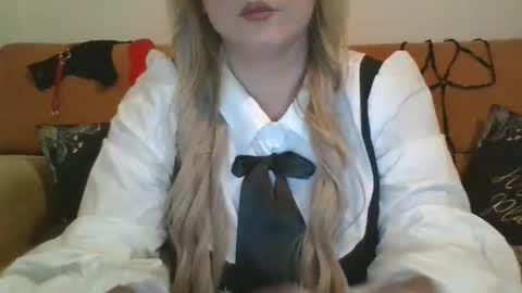 Kelly online show from December 16, 7:31 pm