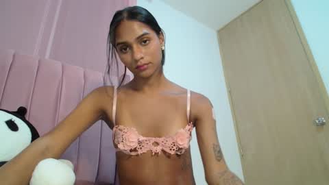 emmily online show from February 7, 12:09 am