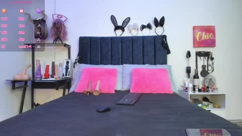          online show from February 1, 11:42 am