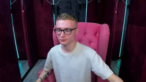 Emmit online show from April 29, 3:39 pm