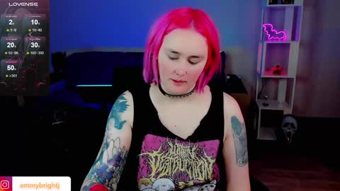 Snapshot of emmybrightj_ chatting on February 3, 4:46 am Emmy Bright 50 online show from February 3, 4:46 am