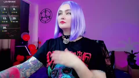 Snapshot of emmybrightj_ chatting on February 21, 5:02 am Emmy Bright 50 online show from February 21, 5:02 am
