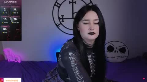 Emmy Bright     50  online show from October 11, 3:00 am