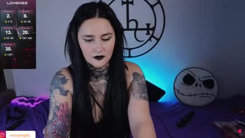 Emmy Bright     50  online show from October 12, 5:00 am