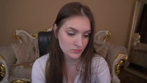 Snapshot of emmycharm chatting on September 17, 7:01 am E M M Y online show from September 17, 7:01 am