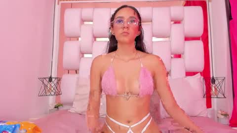 emmy online show from October 3, 8:39 pm