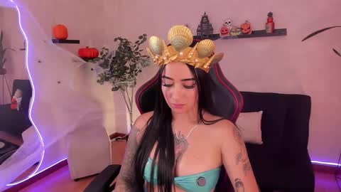 Emmy Evans  online show from October 1, 8:19 pm