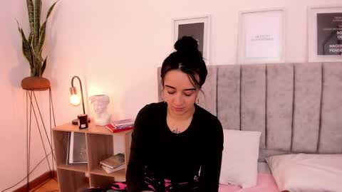 Emmy Evans  online show from March 11, 11:47 pm